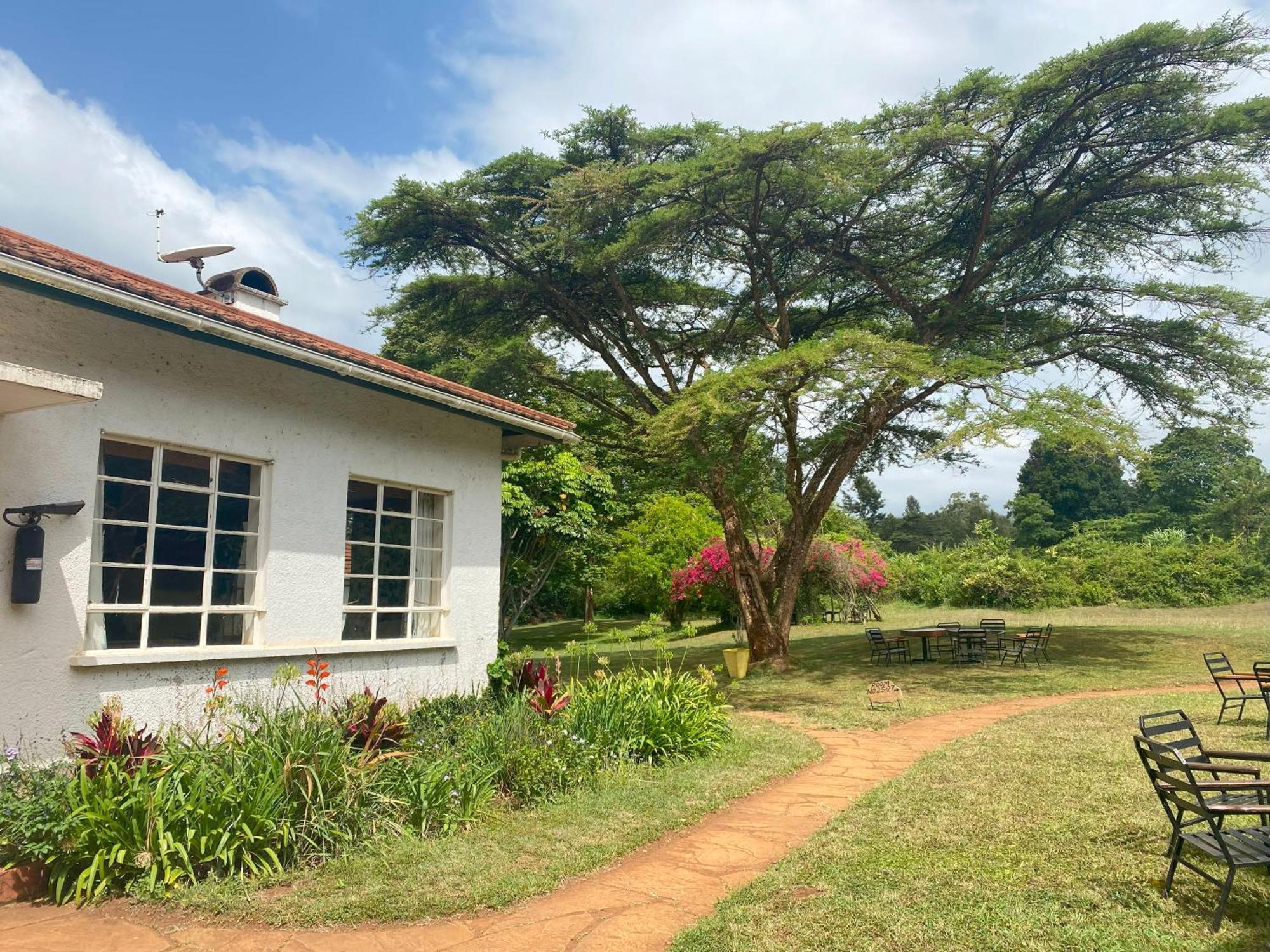 Marangu Hotel ภายนอก รูปภาพ